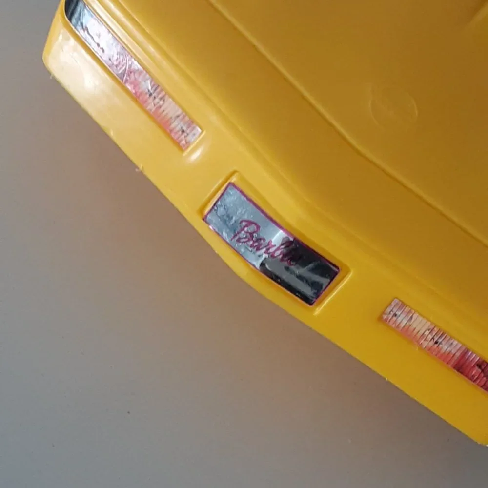 BARBIE vintage yellow corvette - Rare